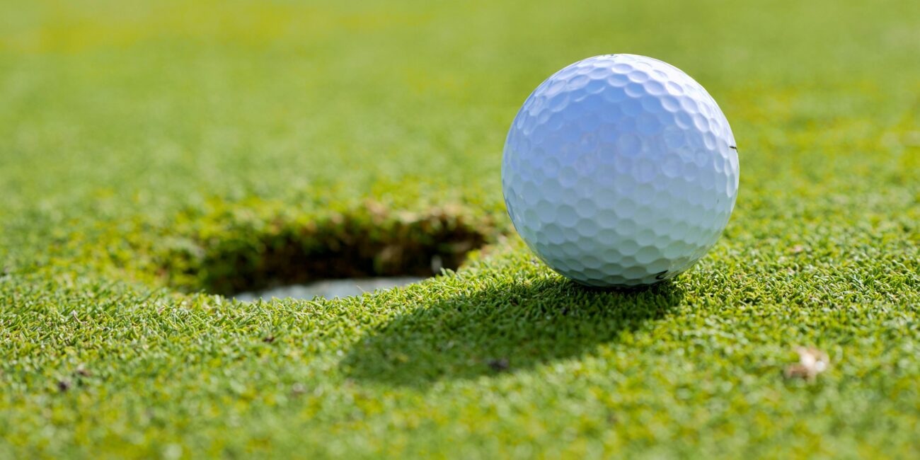 Top Benefits of Practicing Indoor Golf in the Off-Season
